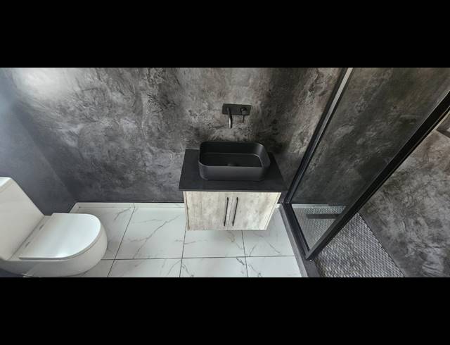 3 BEDROOM FREESTANDING FOR SALE IN CASHAN